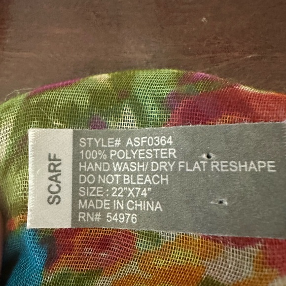 Vintage David & Young Springtime Scarf - Picture 2 of 4